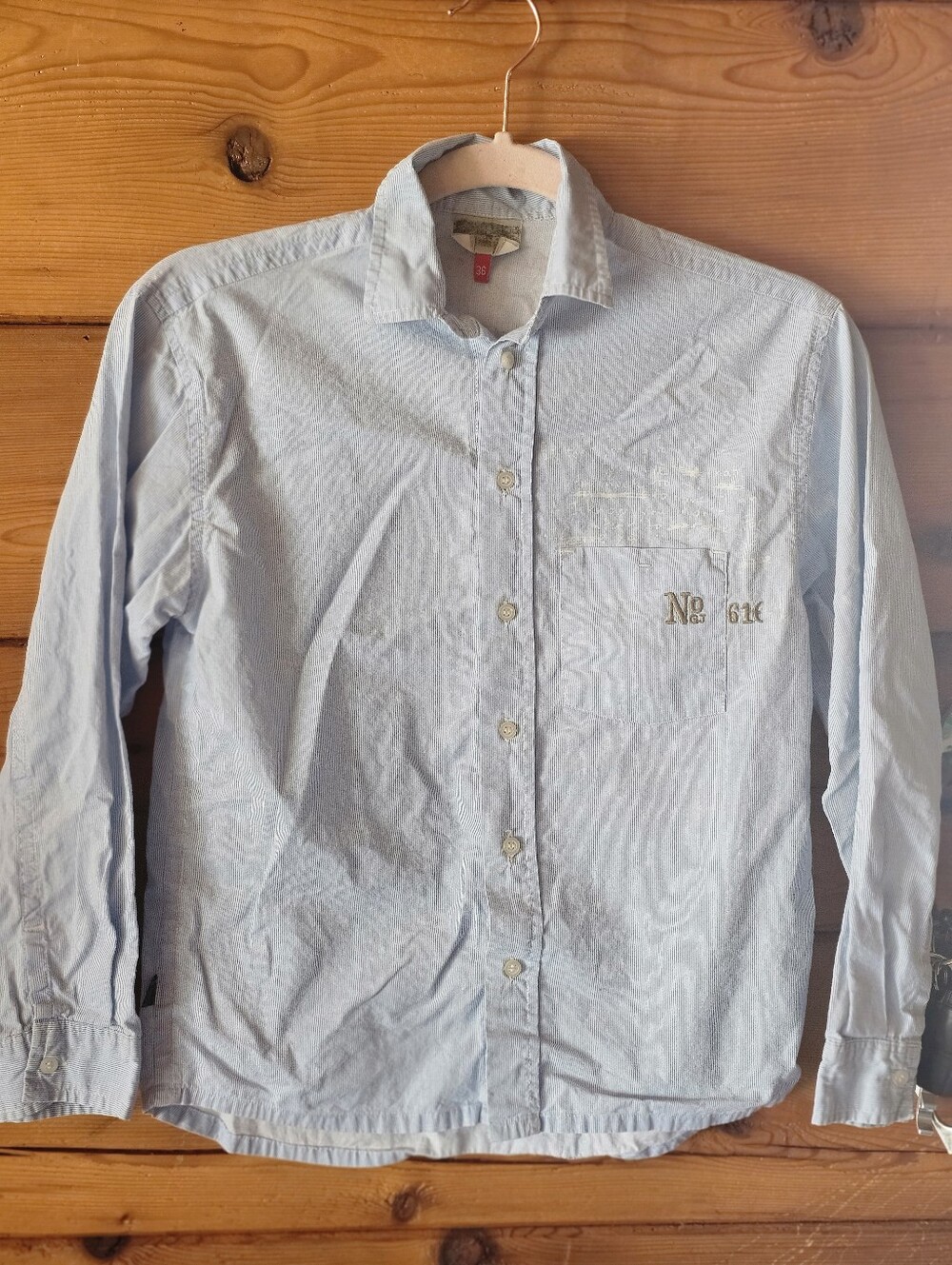​Boys Blue and White Striped Long Sleeve Button-Down Shirt Size 10-12 (No. 616)